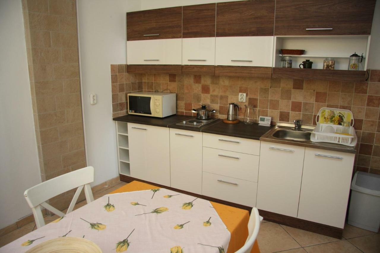 Villa Maria Apartman Miskolc Exterior foto