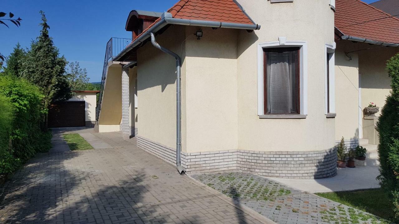 Villa Maria Apartman Miskolc Exterior foto