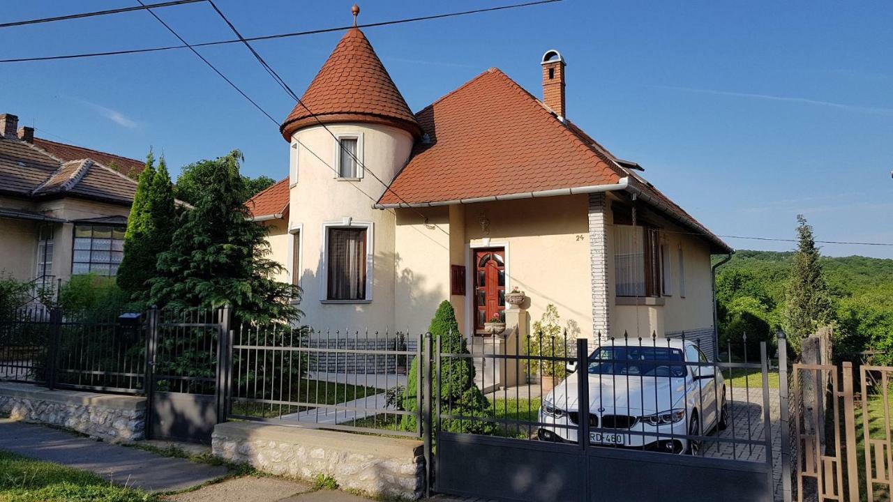 Villa Maria Apartman Miskolc Exterior foto