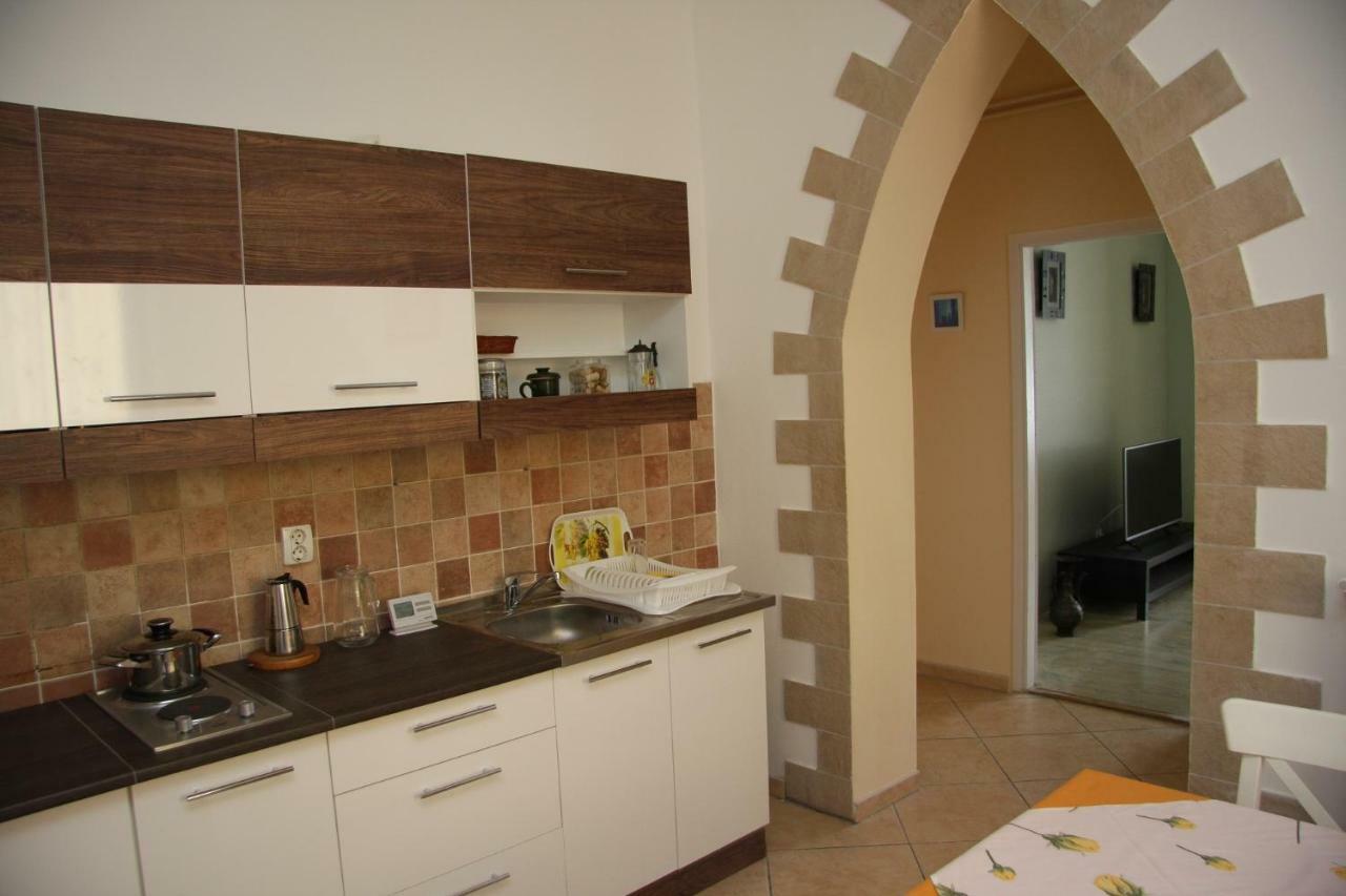 Villa Maria Apartman Miskolc Exterior foto